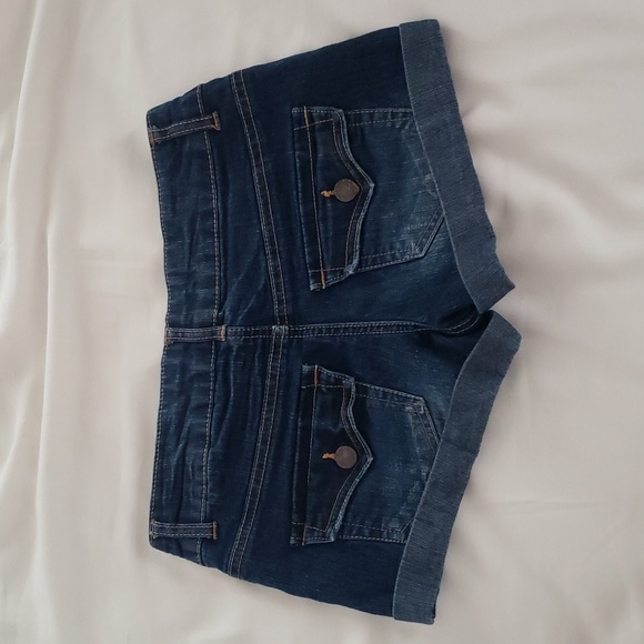 Celebrity Pink Blue Jean Shorts Classic Style - Picture 2 of 4